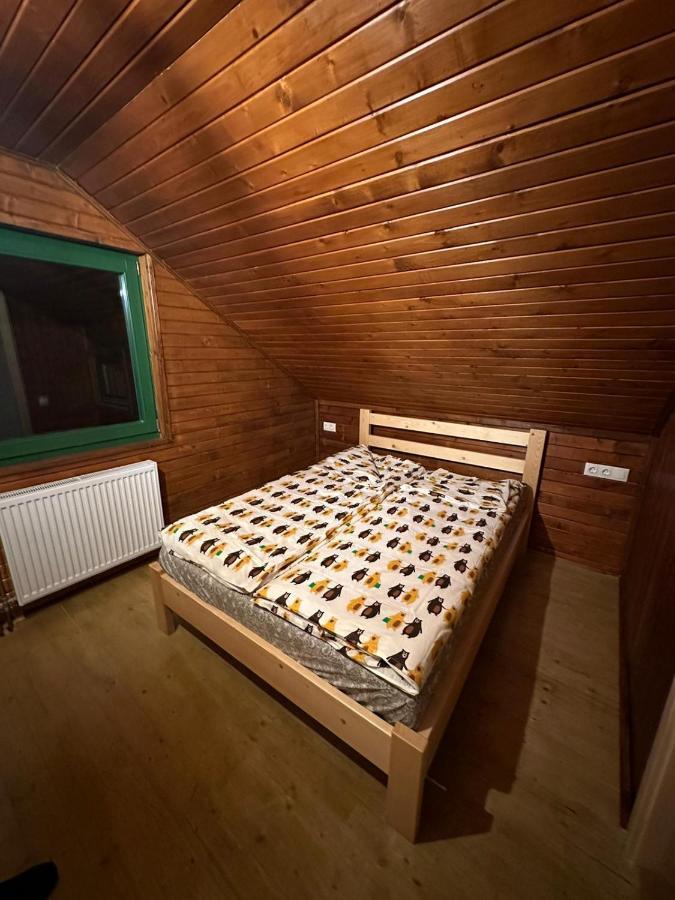 Hotel Madarasi Sportbazis à Capilnita Extérieur photo