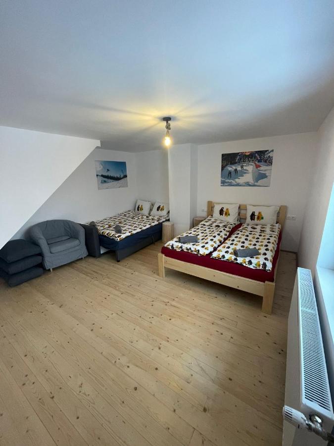 Hotel Madarasi Sportbazis à Capilnita Extérieur photo