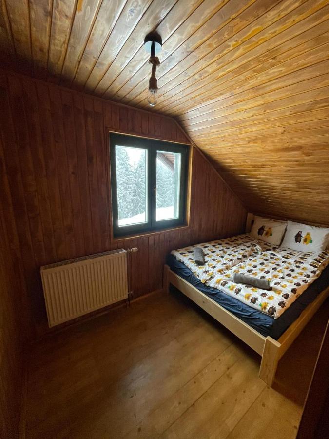 Hotel Madarasi Sportbazis à Capilnita Extérieur photo
