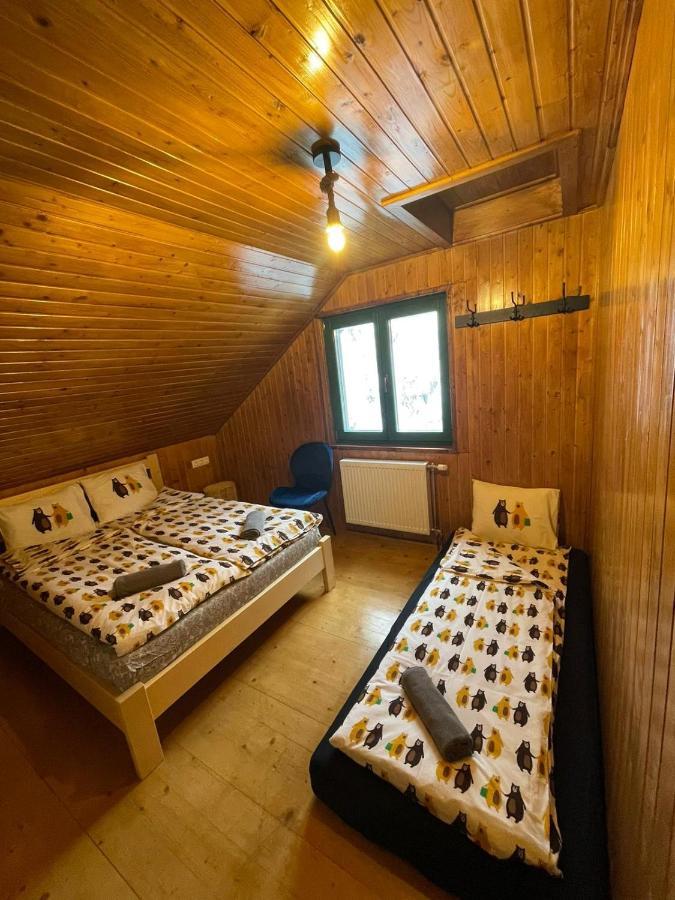 Hotel Madarasi Sportbazis à Capilnita Extérieur photo