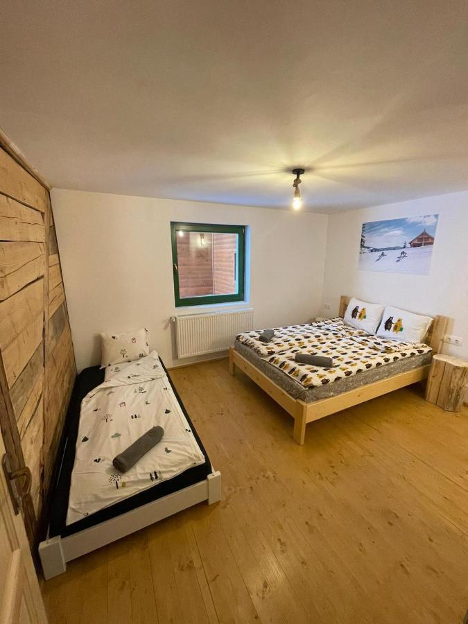 Hotel Madarasi Sportbazis à Capilnita Extérieur photo
